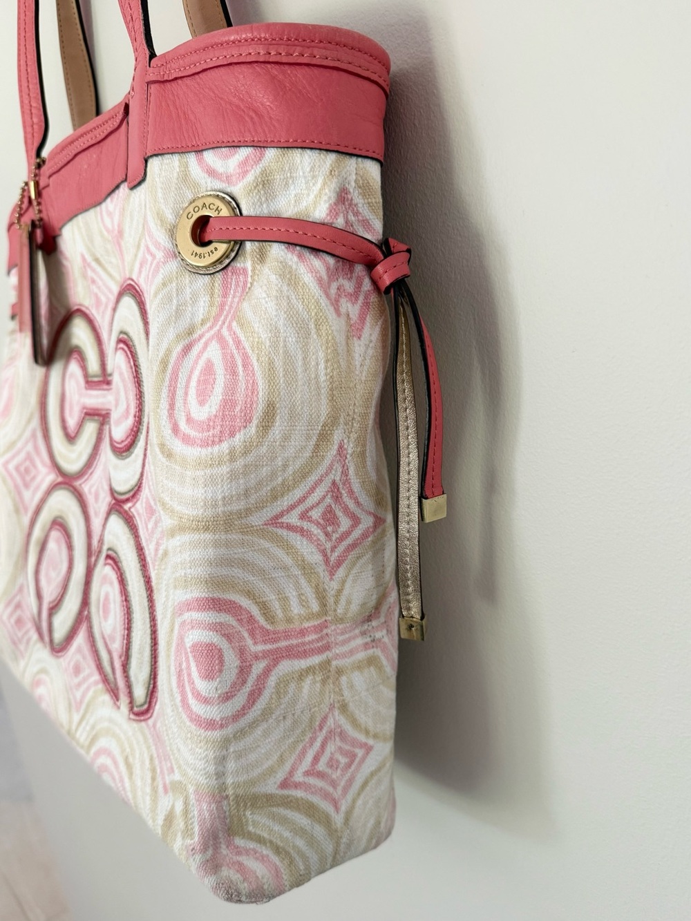 Coach Audrey Signature Op Art Leigh Tote Bag - Picture 4 of 14
